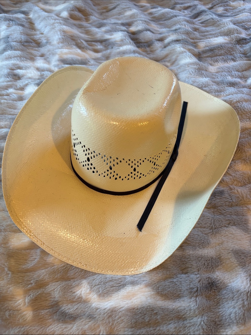 Ariat Cream Cowboy Hat with Black Band
